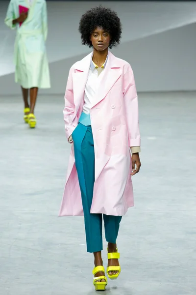 Look 8